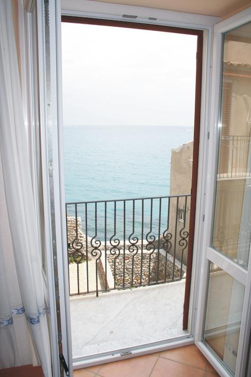 Gaia Holidays Apartment Cefalu Room photo